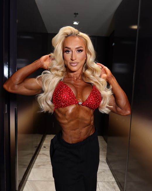Rayane Fogal, Wellness, IFBB Professional League